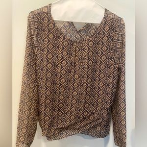 Women’s blouse, pattern, long sleeve, light